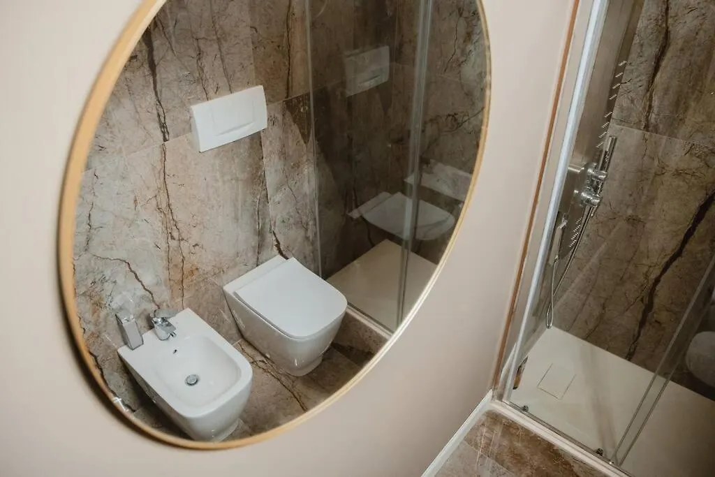 Apartment Centro Storico Luxury Smeraldo Suite: Historic Elegance with Hydromassage Ravenna