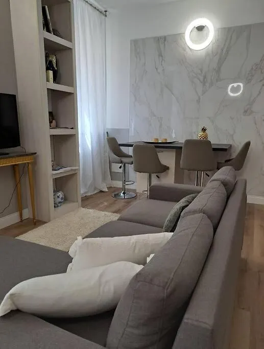Centro Storico Luxury Smeraldo Suite: Historic Elegance with Hydromassage Ravenna 0*,